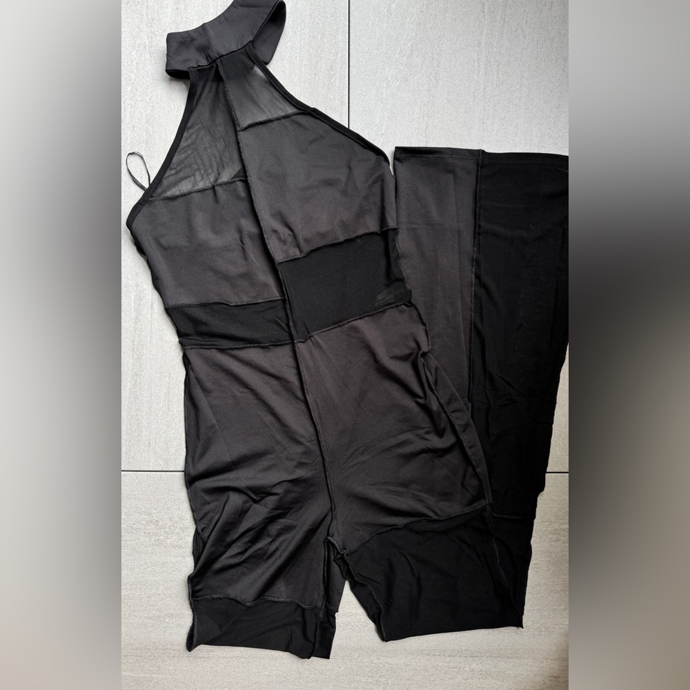 Black cut out sheer romper - Picture 4 of 10